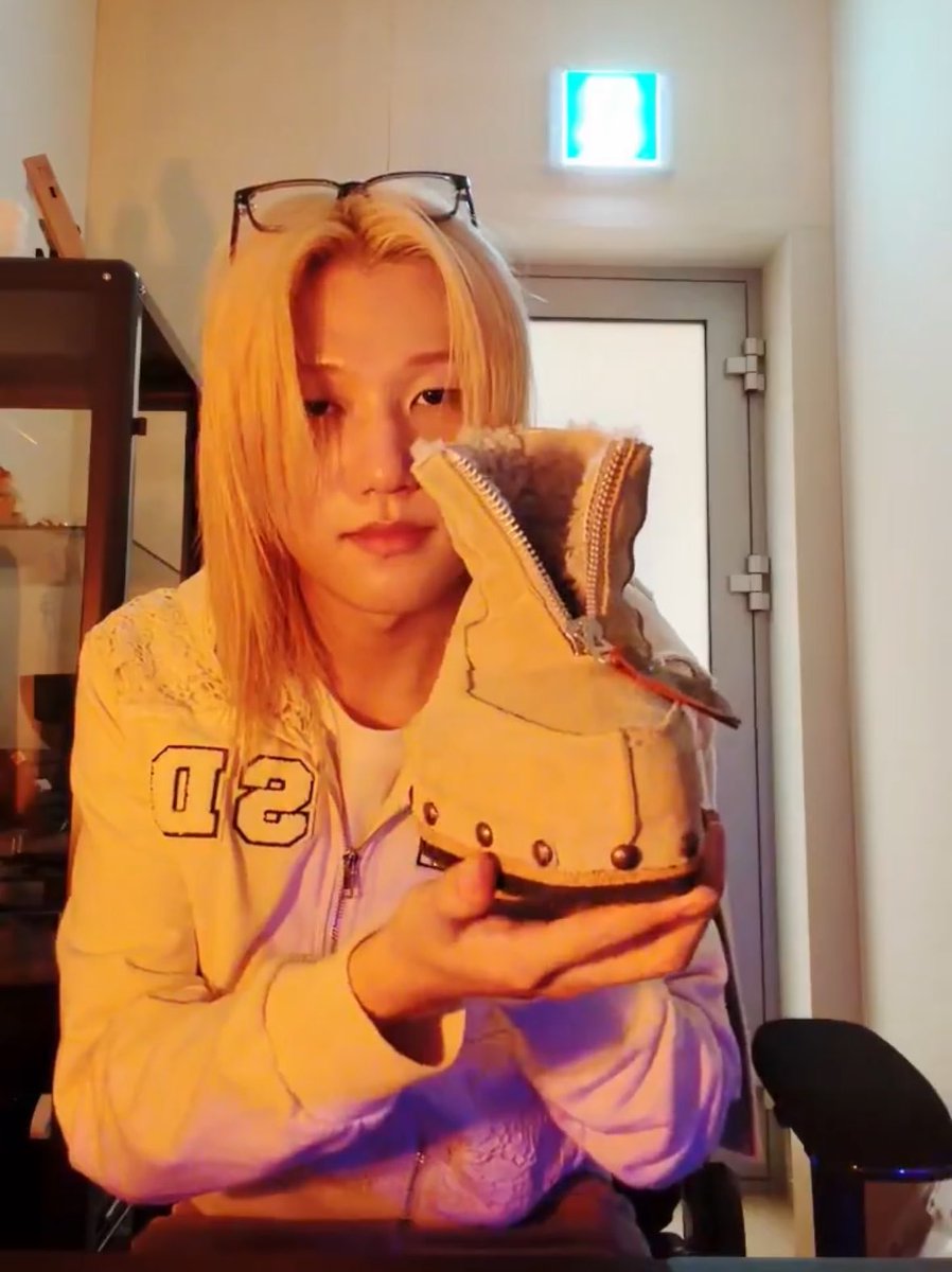 ⋆｡˚ sofee ˚ʚ♡ɞ˚ tweet media