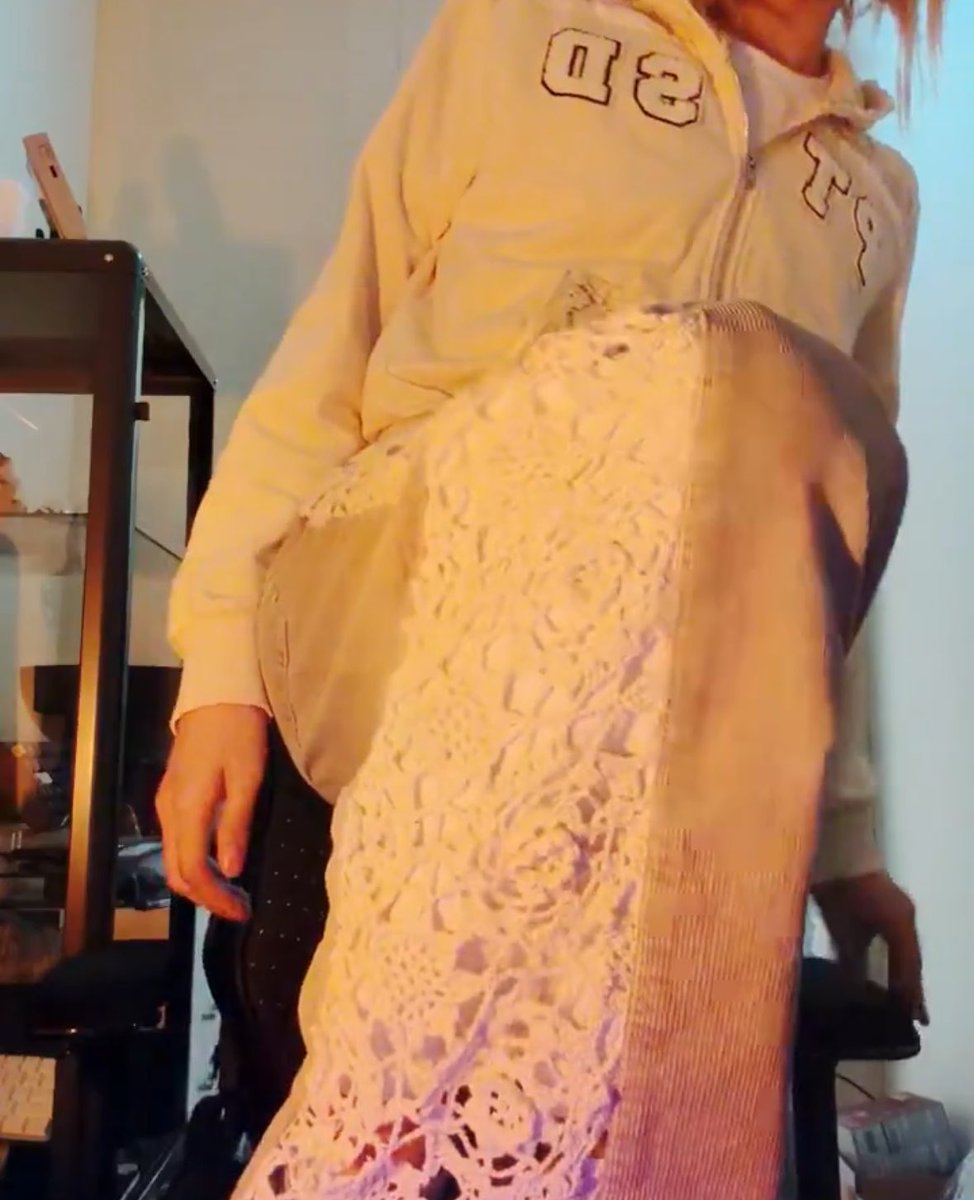 ⋆｡˚ sofee ˚ʚ♡ɞ˚ tweet media