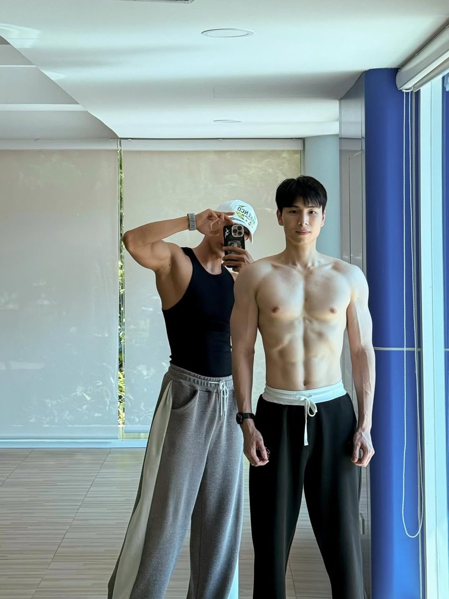 bankpas_support's tweet photo. [IG Update]

แบงค์มาลง collaboration post กับคุณ @.nat_thew ใน instagram ค่ะ 💖
📌 https://t.co/YfWLSDdKZl

ฝากทุกคนติดตามและรอให้กำลังใจแบงค์ในเส้นทางใหม่ครั้งนี้ด้วยนะคะ 🥺

#bankpasspol https://t.co/uHoxPXGGIX