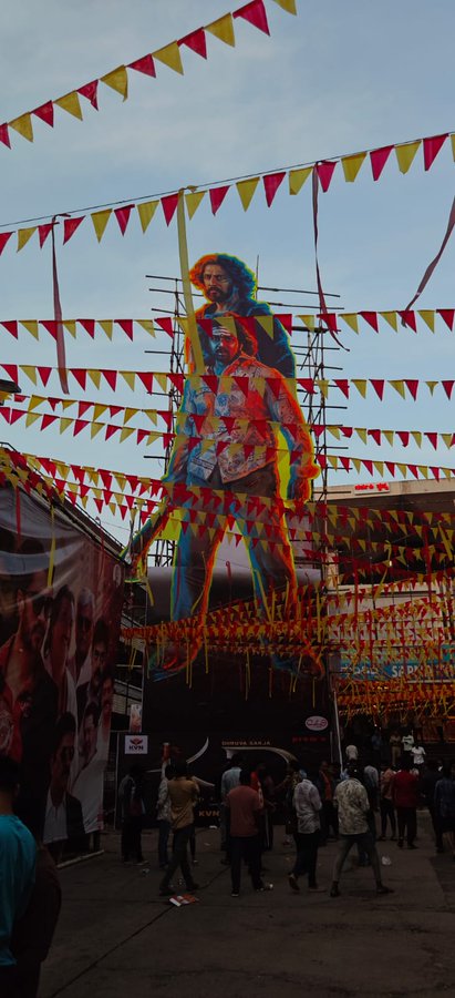 Shivu112005's tweet image. @KicchaSudeep sir as Kaala Bhairava = PURE FIRE.

Entry shook the screen, aura +9999999 owned every frame, BGM hit like thunder.

#KDTheDevil just found its wildest moment. 🔥⚡
#KichchaSudeep ❤️‍🔥
#KDTheMovie 🔥