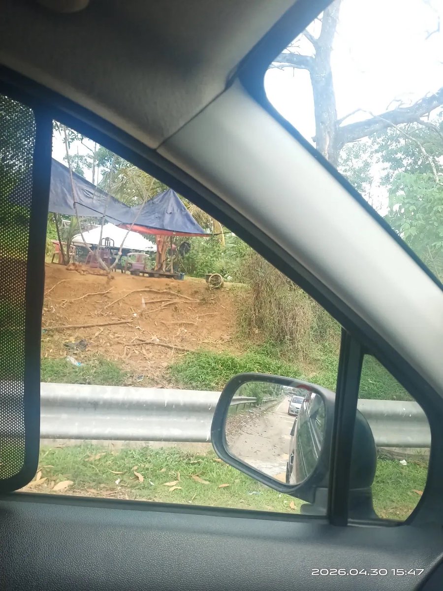 A4کليڠ #RobohKuilHaram tweet media