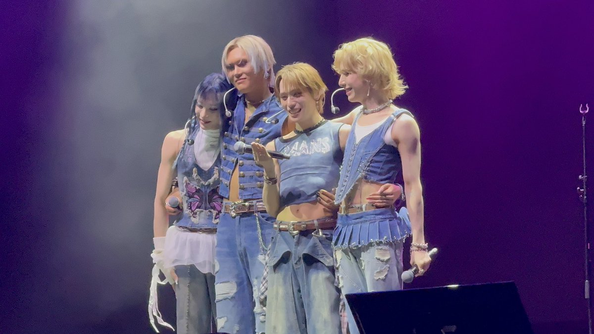 LITHZ !! IS SEEING XLOV 🐸💙❤️🩷💛 tweet media