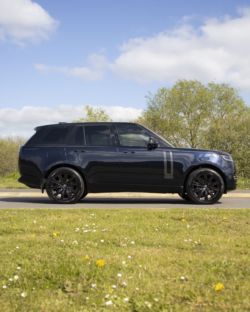SytnerLandRover's tweet image. Luxury without compromise.

Click to learn more about our Range Rover Autobiography: spkl.io/6012AfNRp

#rangerover #luxury #car #automotive