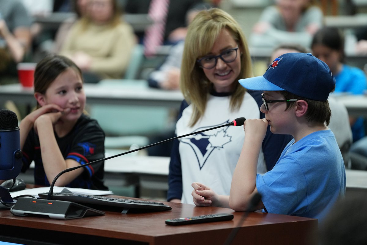 FMPSD's tweet image. Photo highlights from our April Board of Trustees Meeting are now live on our website!

Check out some highlights from today's Division Showcase: fmpsdschools.ca/our-division/p…

@annaleeskinner
#FMPSD #YMM #RMWB