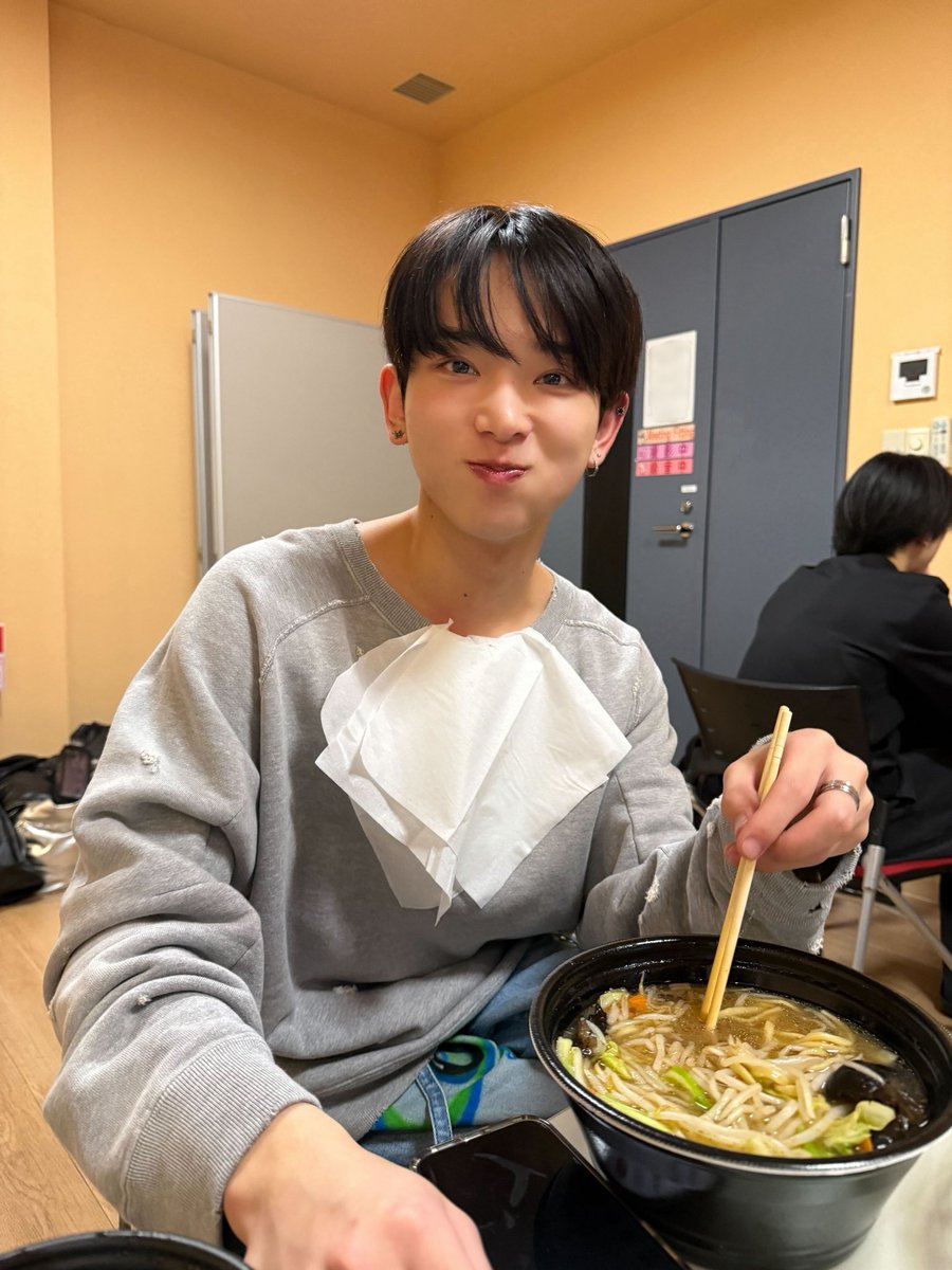 byueui's tweet photo. 추구미는 자주 바뀌지만 나는 하루아가 어떤 모습이든 다 좋아해 < 이거진짜 루아를 잘 알고 아끼는 사람만이 할 수 있는 말이잖슴...😭😭😭 하루아가들으면너무고맙고기분좋을말😭😭 https://t.co/nhduGvnqXv