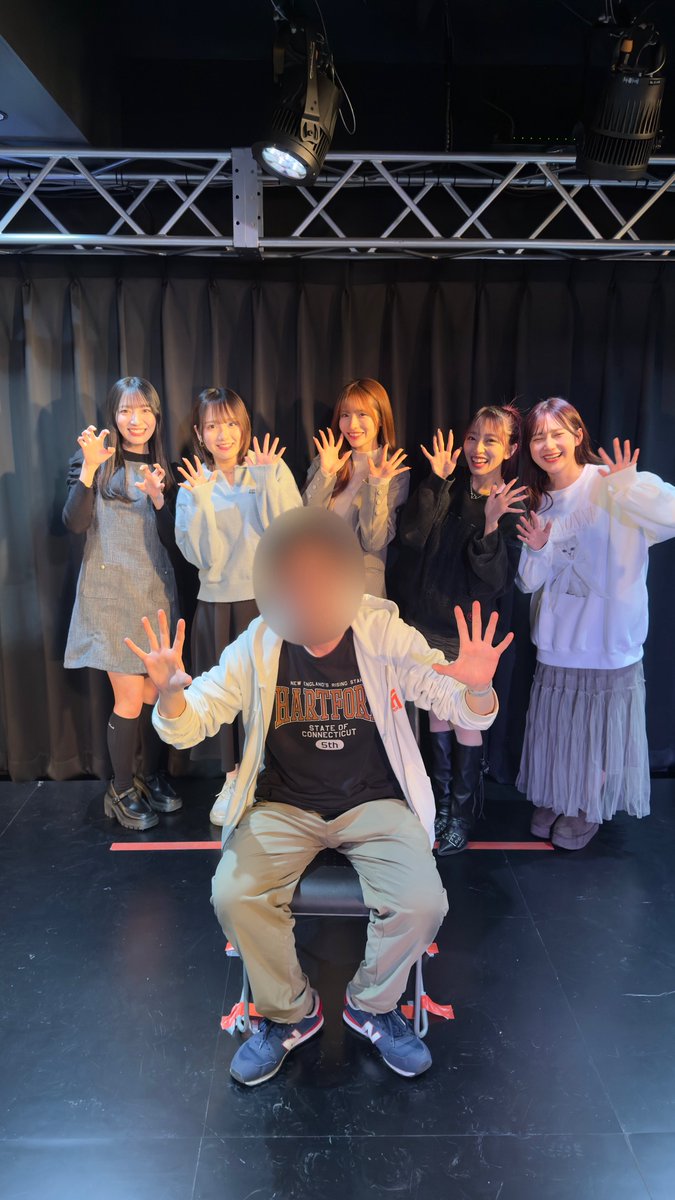 DestinyYuichi2's tweet photo. みーおんこと向井地美音がAKB48を巣立ちました。初対面から10年でAKB歴13年間ご苦労様でした！
AKBからいなくなっても陰ながら愛してます！
#AKB48 #向井地美音 https://t.co/Q1oqNmiQUN