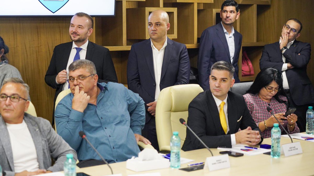 CezarVNastase's tweet image. 🆘 #STOP îngropării Patrimoniului Arheologic sub dezvoltări imobiliare și devalizării bugetului public

În ședința Consiliului Județean Ilfov de astăzi, 30.04, ne-am opus proiectelor 6 și 7 privind neexercitarea dreptului la preempțiune pentru siturile din Balotești aflate în