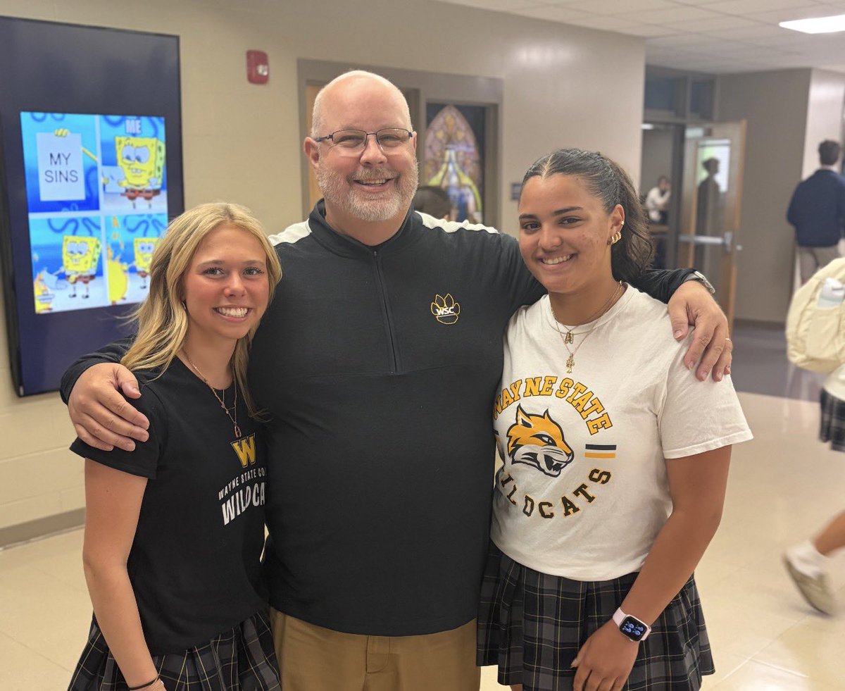 HeelanPride's tweet photo. Wildcats UNITE!!
Senior Signing Day at Bishop Heelan Catholic today!!
#ForThePaw https://t.co/Y5Jod1pon5