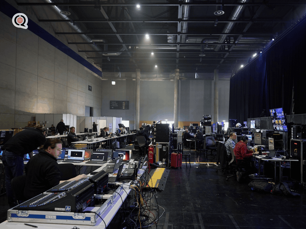 ConferenceRent's tweet photo. What does it take to run 28 languages across 3 venues? 🤔

Behind the scenes in Vienna, an international team coordinated remote interpretation workflows, audio distribution and conference microphone systems across a full week of events. https://t.co/MspSnQkGTY