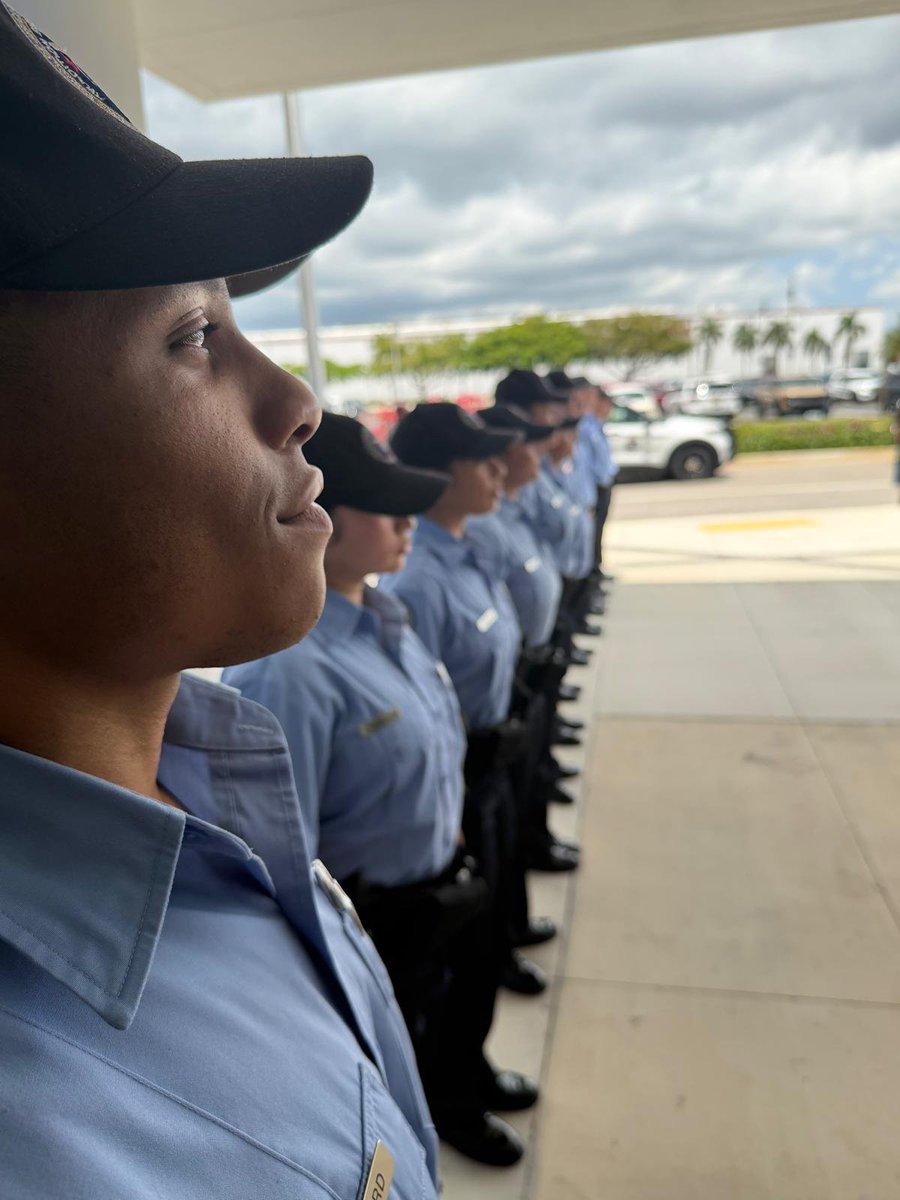 SchoolofJustice's tweet photo. BLE 402 is always🔒IN! They showed up strong &amp; proud as they welcomed BLE 400 on one of the biggest days of their professional journey, graduation🎓👏That’s what leadership, unity, &amp; brotherhood/sisterhood look like! BLE 402 your day is coming up FAST in JUNE 🎓🔥Let’s go!! https://t.co/Fbs5KisSsm