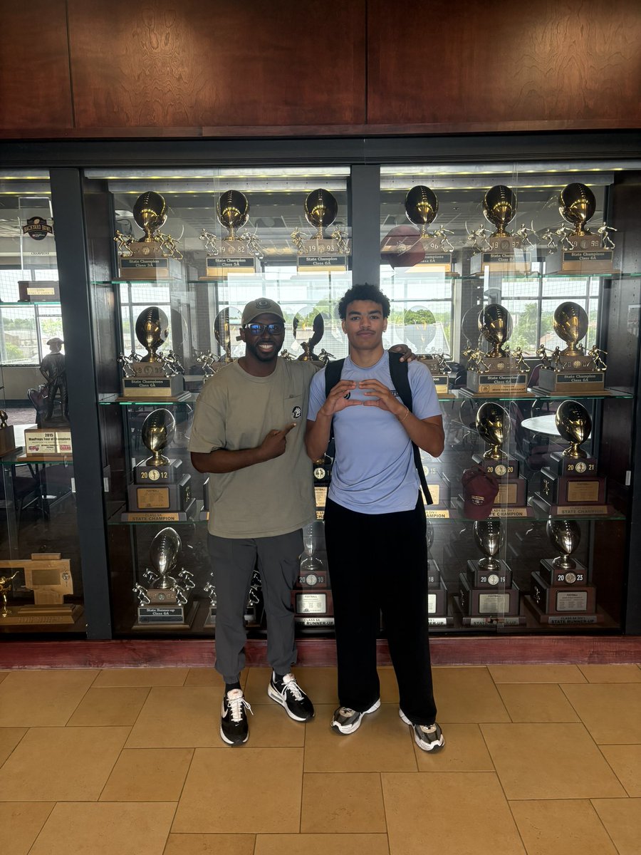 JenksTrojanFootball tweet media
