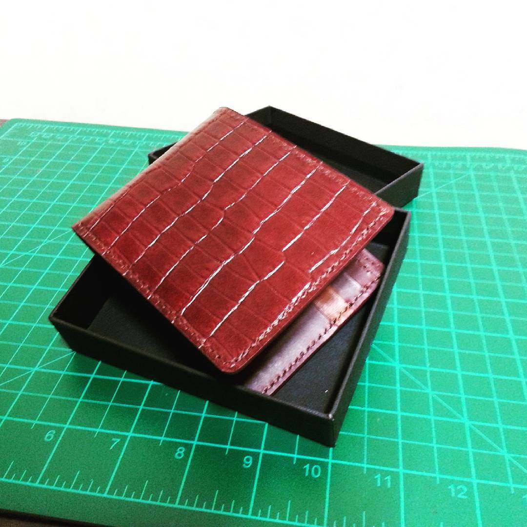 AslnFrdi's tweet image. @brunofndevenome check this
#leathercraft #leather #belly #주문제작 #카드지갑
