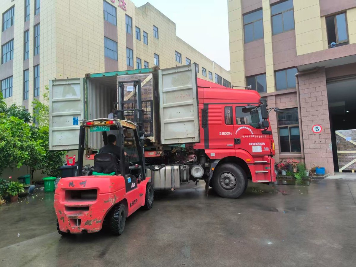 yhwindowscreen's tweet image. Another batch shipped 🚛

Insect screens ready for global delivery.
Stable quality. Bulk supply.
📩 DM for inquiry
#B2B #construction #export