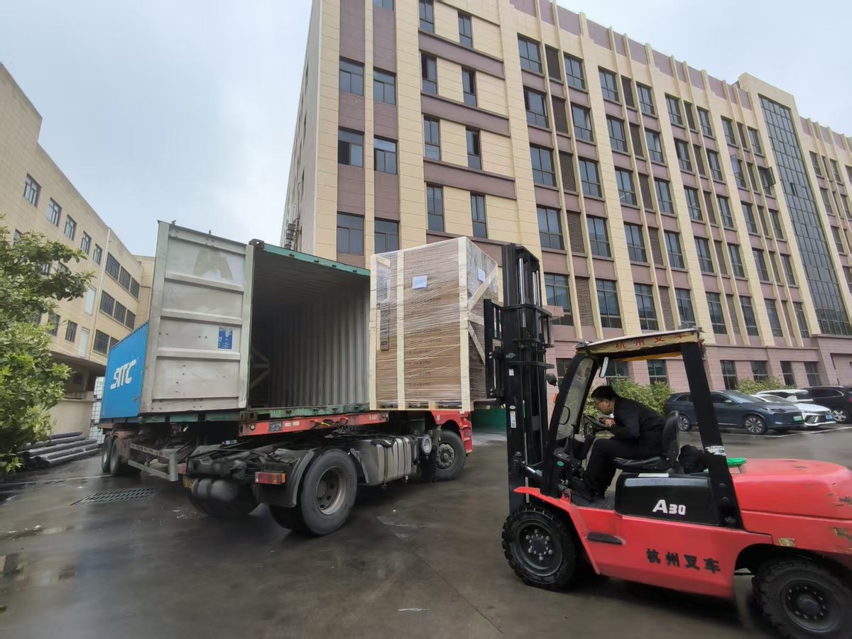 yhwindowscreen's tweet image. Another batch shipped 🚛

Insect screens ready for global delivery.
Stable quality. Bulk supply.
📩 DM for inquiry
#B2B #construction #export