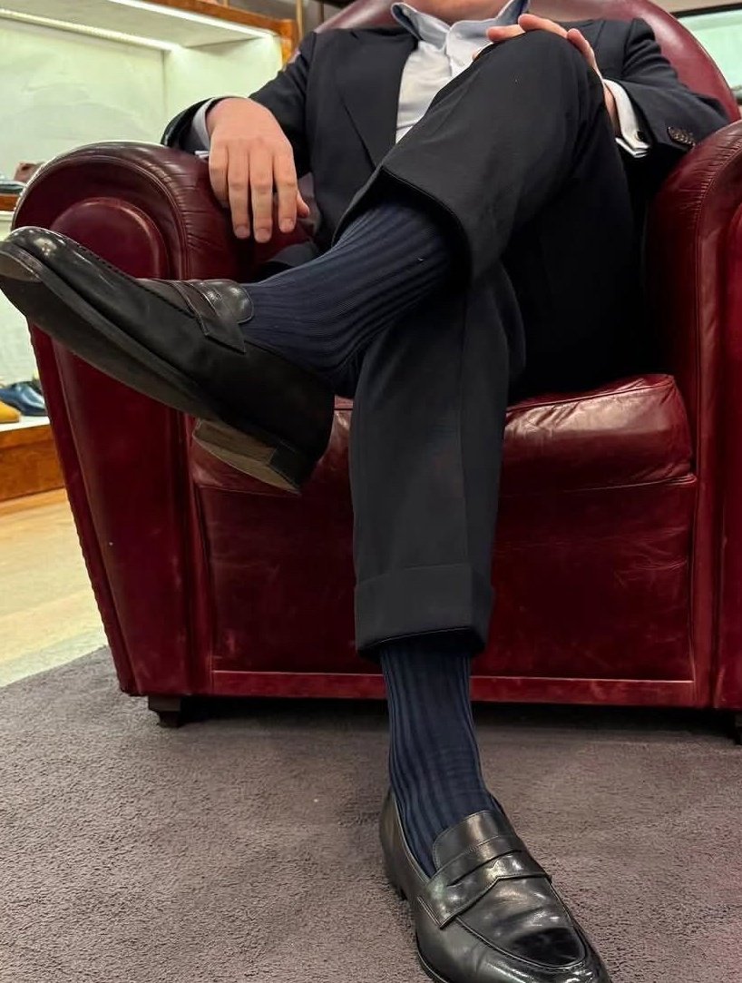 TheAlphaMale1's tweet image. Bow down, and serve.

#cashmaster #bespoke #suit #findom #suitandtie #sartorial #formalwear #formalshoes #loafers #dressedbetterthanyou #money #findomalpha #dom #dominant #formal #sartorial #business #dominance #executive #tributes #superior #suited #boss #cash #paypig