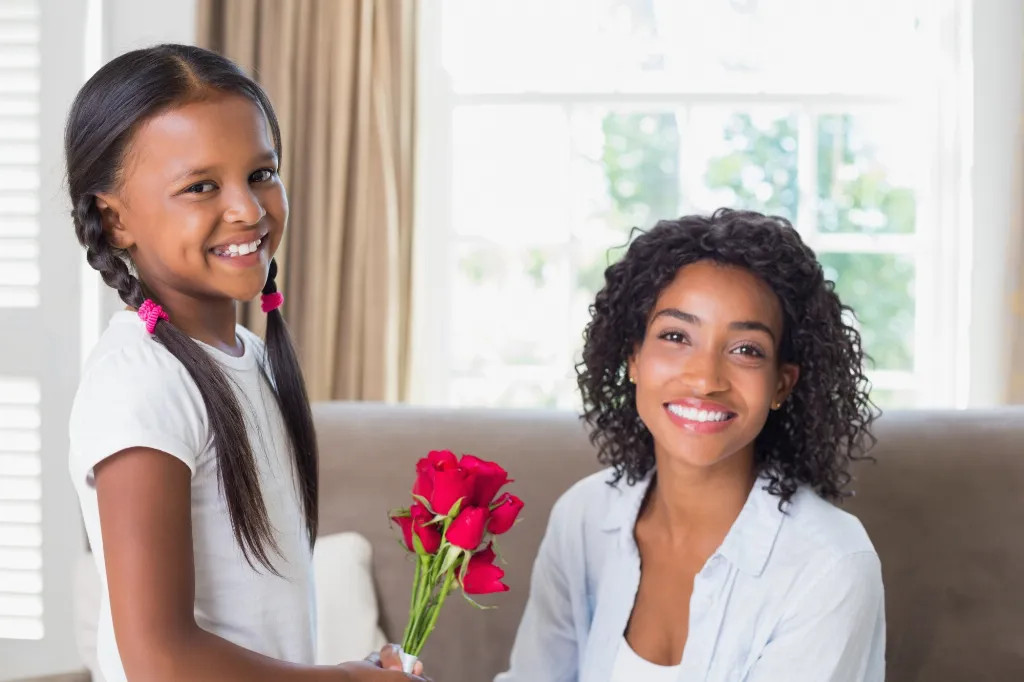 ChildCareEd's tweet image. #preschoolers #MothersDay #crafts #inclusive Mother’s Day Gifts and Crafts Children Can Make: This guide offers age-appropriate, easy Mother’s Day craft ideas—from infant handprint keepsakes and toddler sticker cards to preschool handprint flowers and… dlvr.it/TSJShr