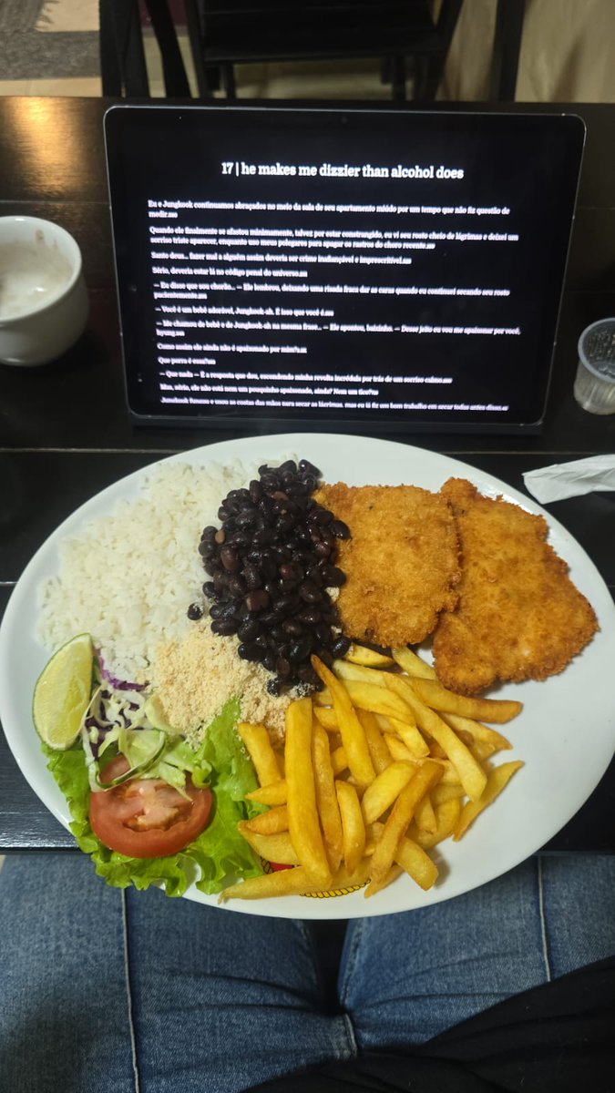 ellio radiocabeça tweet media