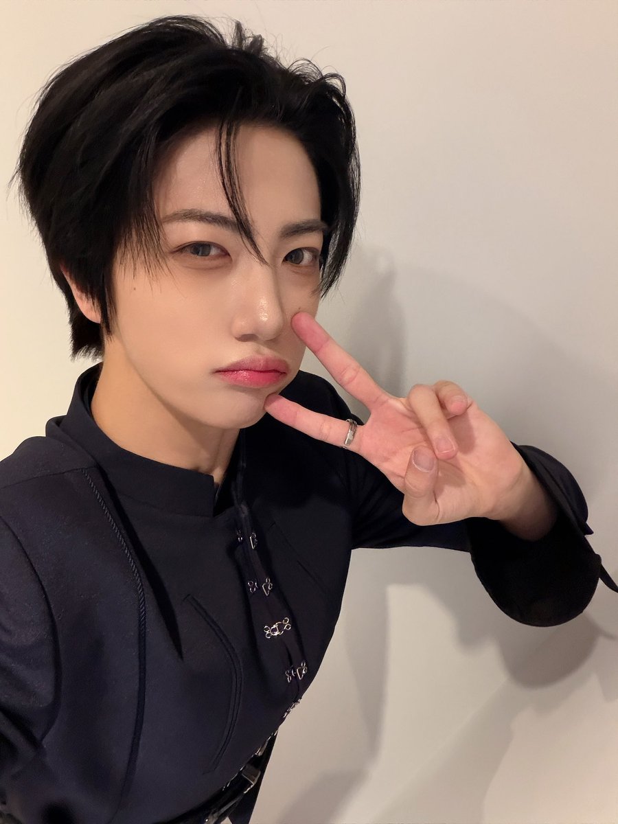wonjinsworld's tweet photo. 🐈‍⬛🐈‍⬛🐈‍⬛

#원진 #wonjin #크래비티 #cravity https://t.co/vRo8Xt33kb