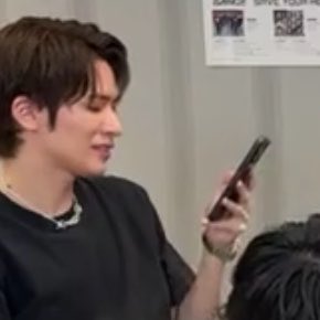 あん tweet media