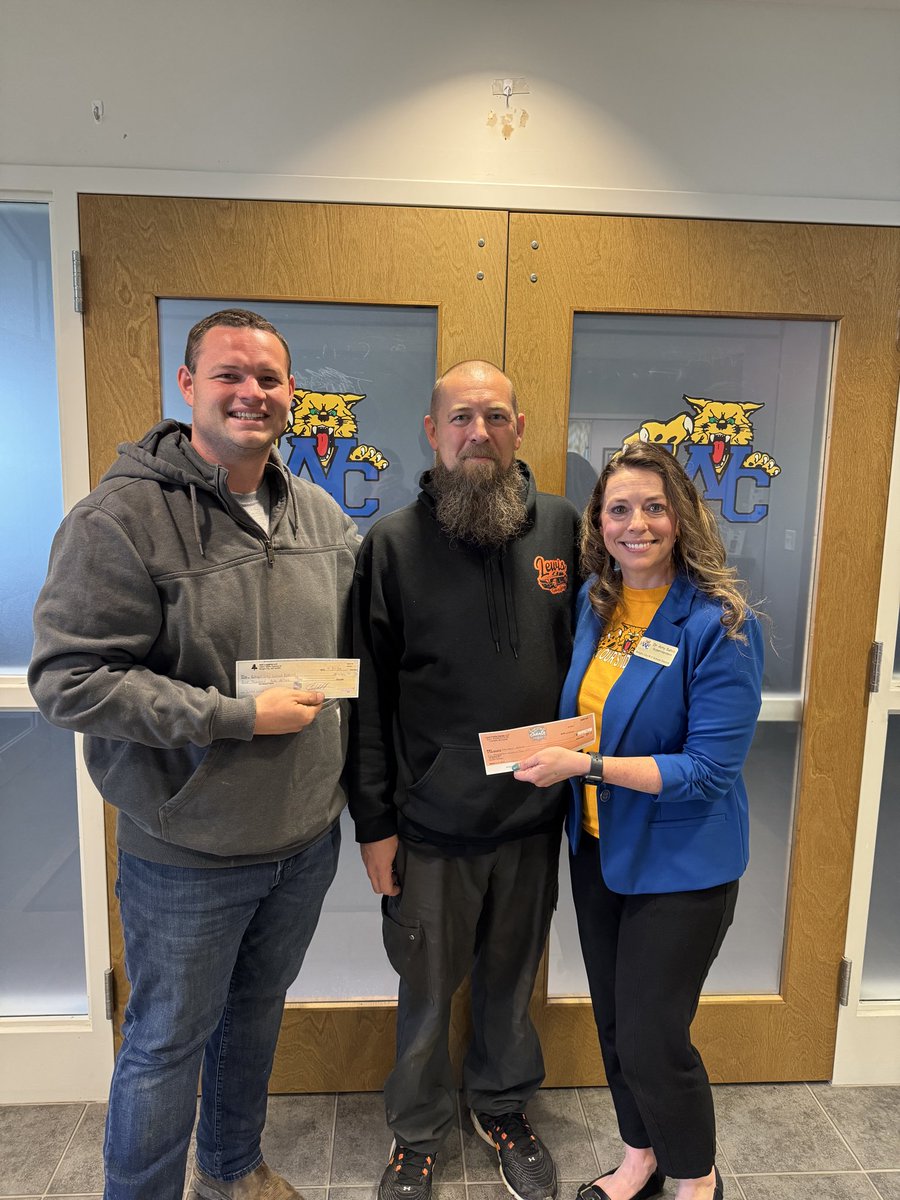 WCR2info's tweet image. A HUGE thank you to Lewis Family Garage and A&amp;amp;C Logging And Hauling LLC for stepping up in an incredible way by paying off the total of all outstanding student lunch balances. Because of you, so many students and families can breathe a little easier.