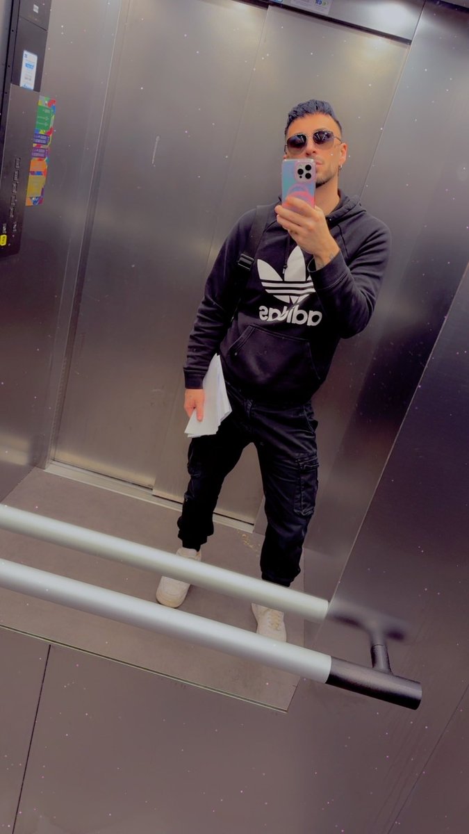 LuigiSpera_'s tweet image. Buon pomeriggio.. 😁 #boy #day #adidas
