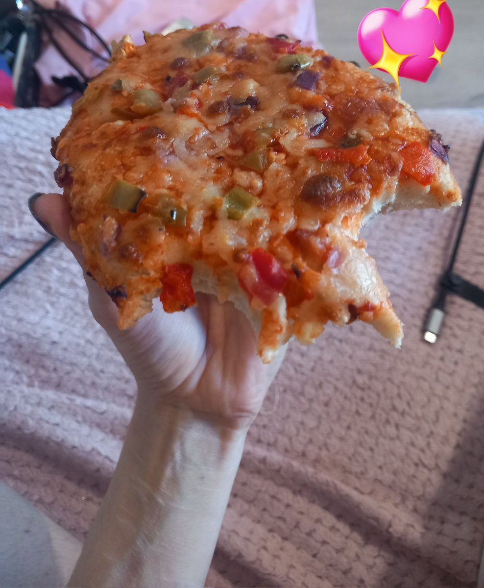 embalmerexic's tweet photo. Anorexia ain't catching me today https://t.co/AZDnIWqtEo