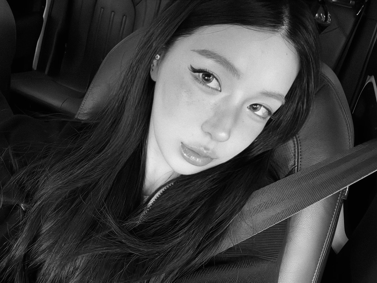 𑣿 , Serapɦ. tweet media