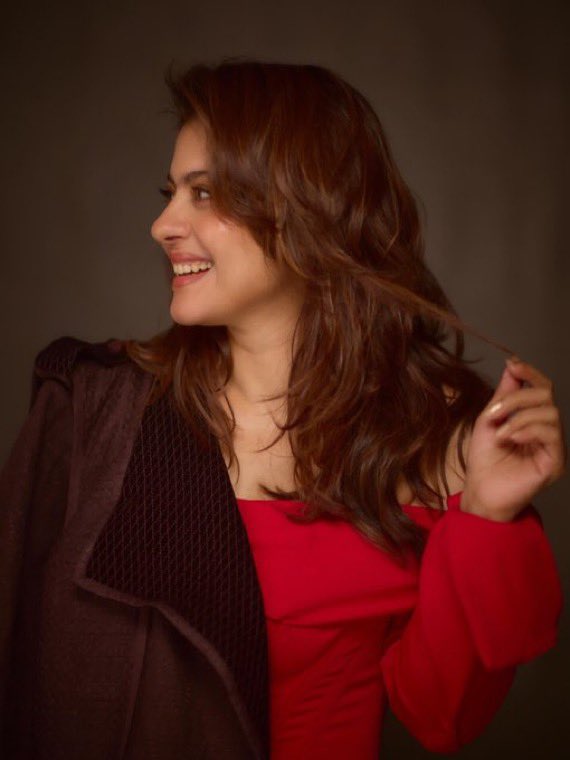 muthalbo's tweet image. Kajol Devgan

#Kajol #KajolDevgan