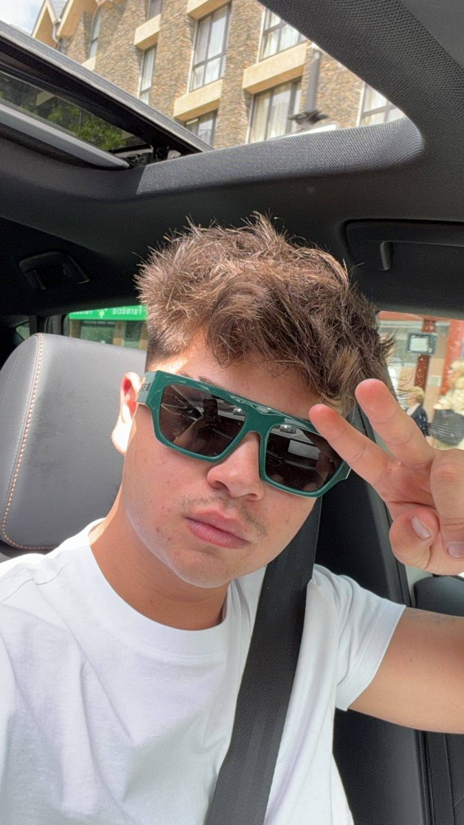 maxsanchez31official tweet media