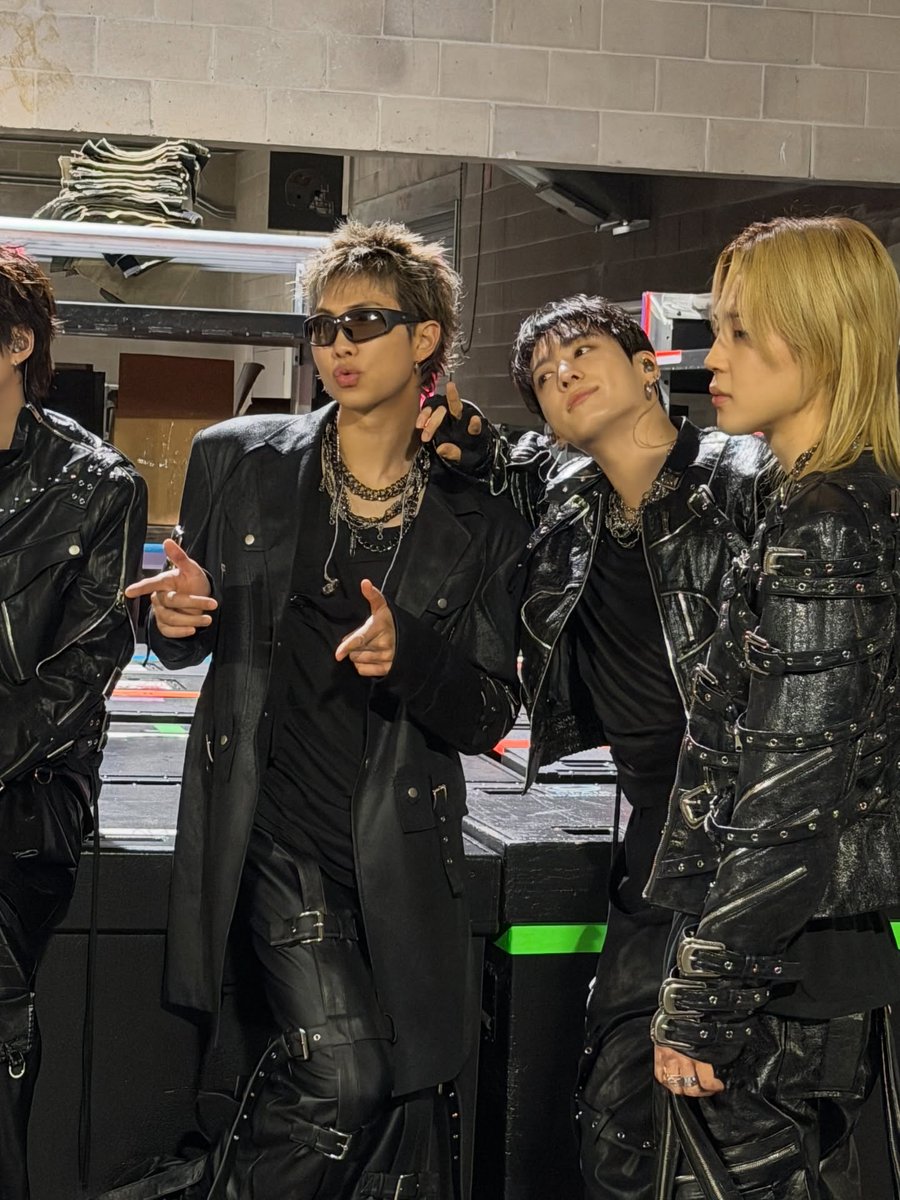 BTS Updates & Translations tweet media