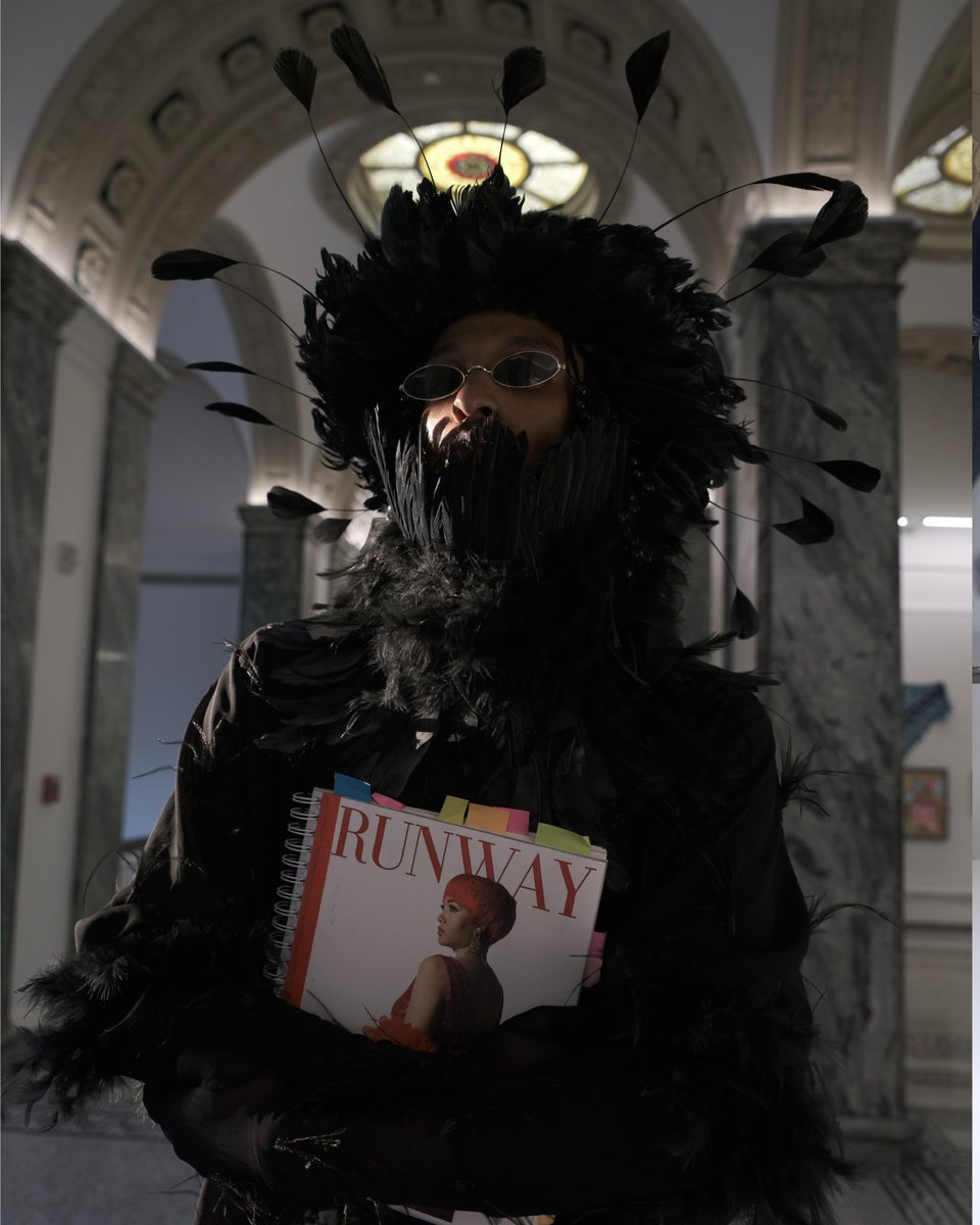 MagnusJuliano's tweet image. "Florals? For spring? Groundbreaking”
-Miranda Priestly
#thedevilwearsprada #fashion #runway