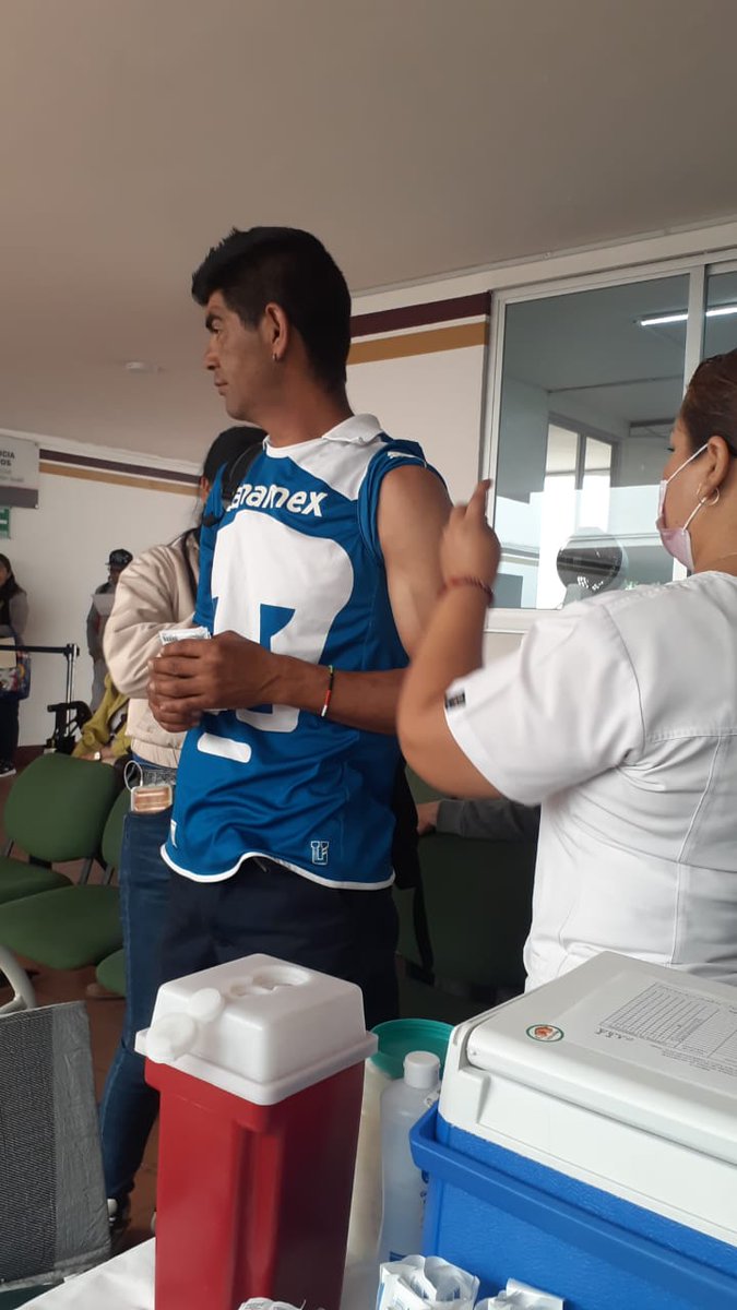En la CMF Cuautitlán ya dimos inicio a la Semana de Vacunación. Porque prevenir es el primer paso para una vida plena y saludable. Recuerda que completar los esquemas de vacunación es una responsabilidad compartida.
#isssteestadodemexico #VacunarEsAmar
