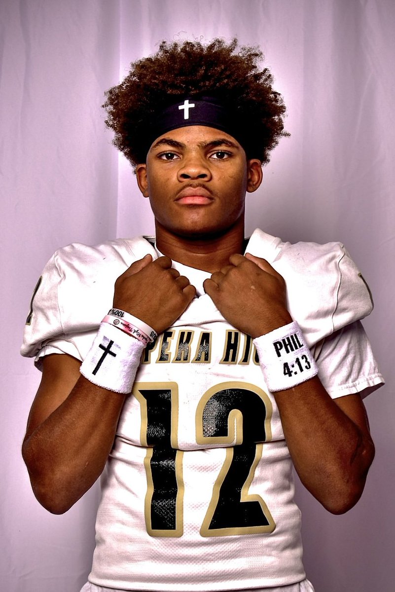 cargile_wade's tweet photo. Takin' It To The House Baby!!! 🔥 
COURTNEY SANDERS JR, 5'9, 165, WR/DB/ATH, Topeka HS, '27 - word is getting out that he is one of most dangerous receiver/return guys in the state; electric & elusive in the open field with great burst & finishing speed; weaponizes the jet sweep everytime he touches the ball; can split wide or line up in the slot & instantly cooks shut-down CBs off the snap, runs precise routes and is fearless making the contested grab over the middle; has been perfecting his craft with @785mostwanted in 7v7 and is ready to burn it up this fall. Keep grindin' my man 👊 @CourtneyDemareo