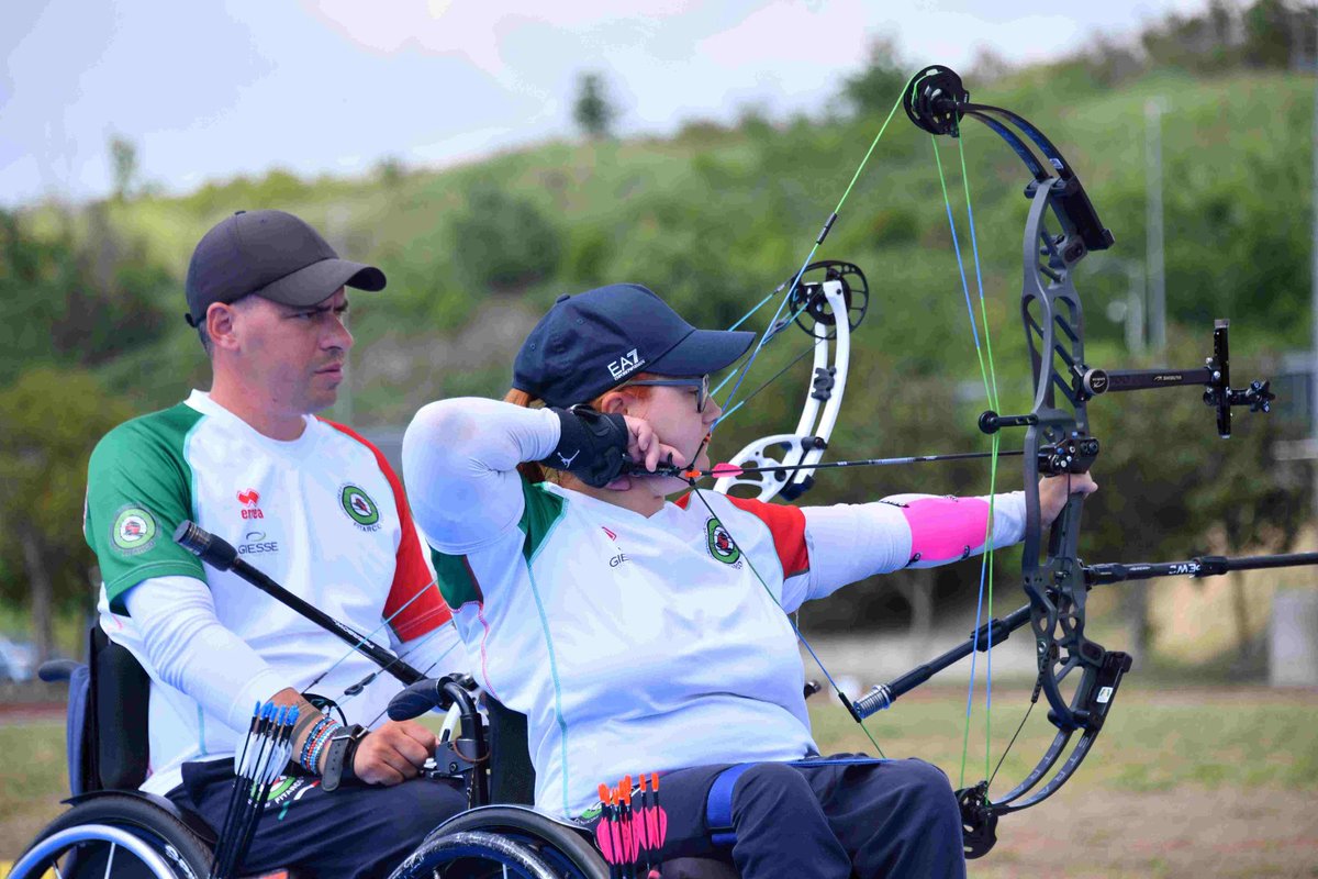 FitarcoItalia's tweet photo. Agli #Europei Para-Archery di #Roma l'Italia si guadagna 6 finali a squadre: 4 per l'oro ๐ฅ e due per il bronzo ๐ฅ.
Grandissimi azzurri!!! ๐ช๐น๐ฎ๐น
La news con tutti i risultati๐
https://t.co/KZOUjmOEBu
@CIPnotizie @worldarchery @Paralympics
#fitarco #archery #tiroconlarco https://t.co/UJL4ZyEVKf