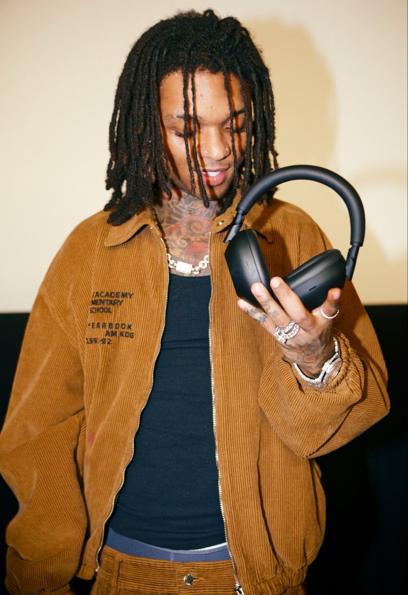 TheVisionFrog's tweet photo. Posting some of the moments w our Goat @SwaeLee at NYU from the #SameDifference College Tour | Album out now! 🐸 https://t.co/PKEDXhmziB
