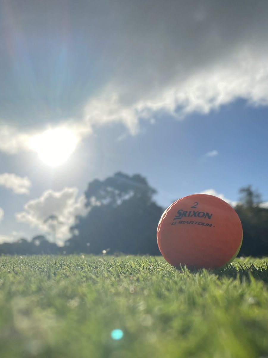 GBrez0's tweet image. Not quite April Sun in Cuba 🇨🇺 but close enough on a Thursday Afternoon ⛳️🏌🏼‍♂️ @collierpark_golf ⛳️ #GolfisLife #GolfShots #GolfAddict #Golf #GolfCrazy 😎⛳️🏌🏼‍♂️👍🏼