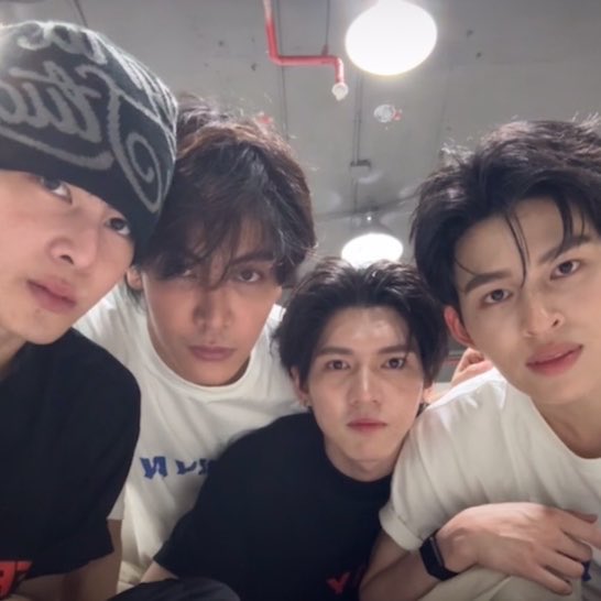 boo. 🍒 tweet media