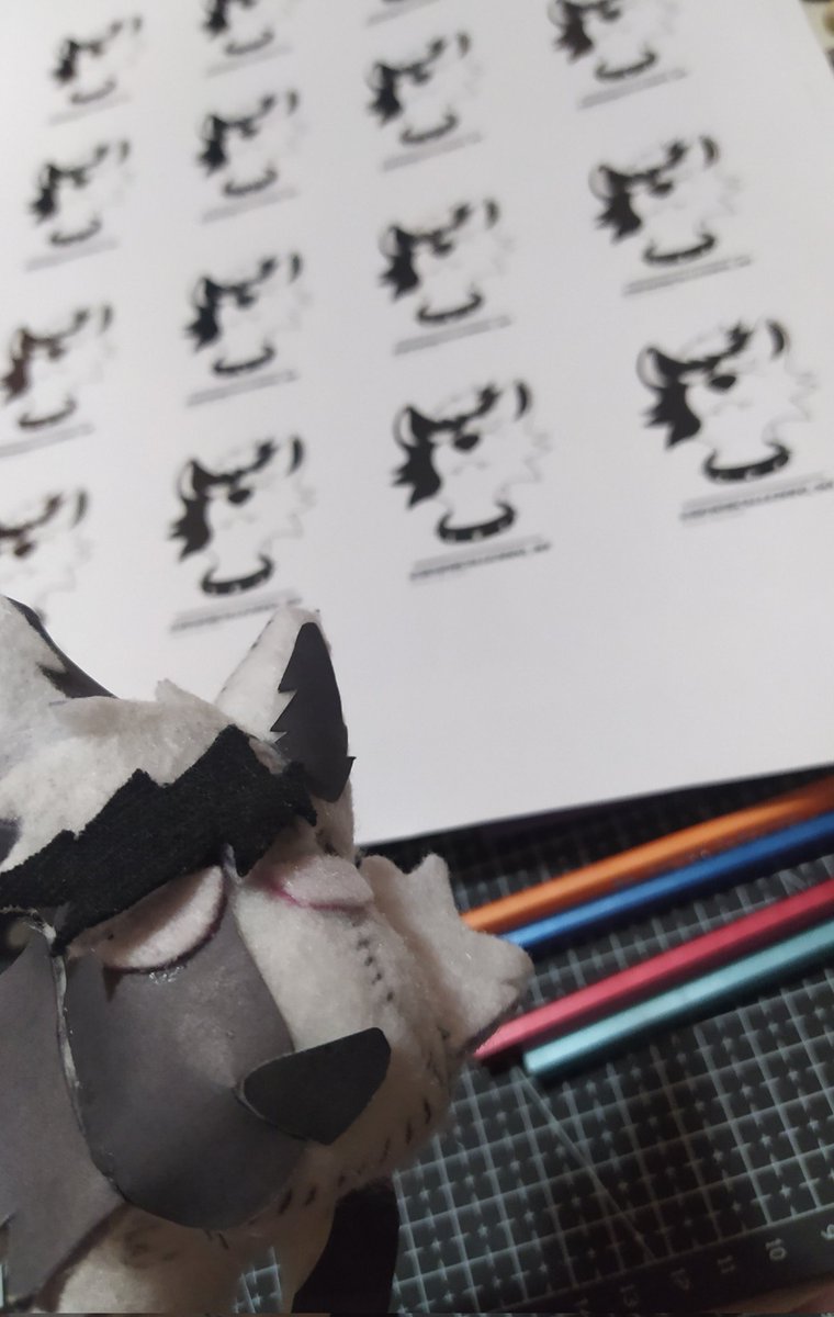 nowinrossettowo's tweet image. CÓMO QUE AQUÍ TAMPOCO HABÍA SUBIDO NADA DE MIS STICKERS?! ✨

He estado haciendo estos para pegarlos por todos lados en donde vivo (cof cof, Zitácuaro, cof cof)

Pueden seguirme en Insta como @ nowincallejero_mx para saber más 🕶️🐾🔥

#furry  #stickers #stickerartist