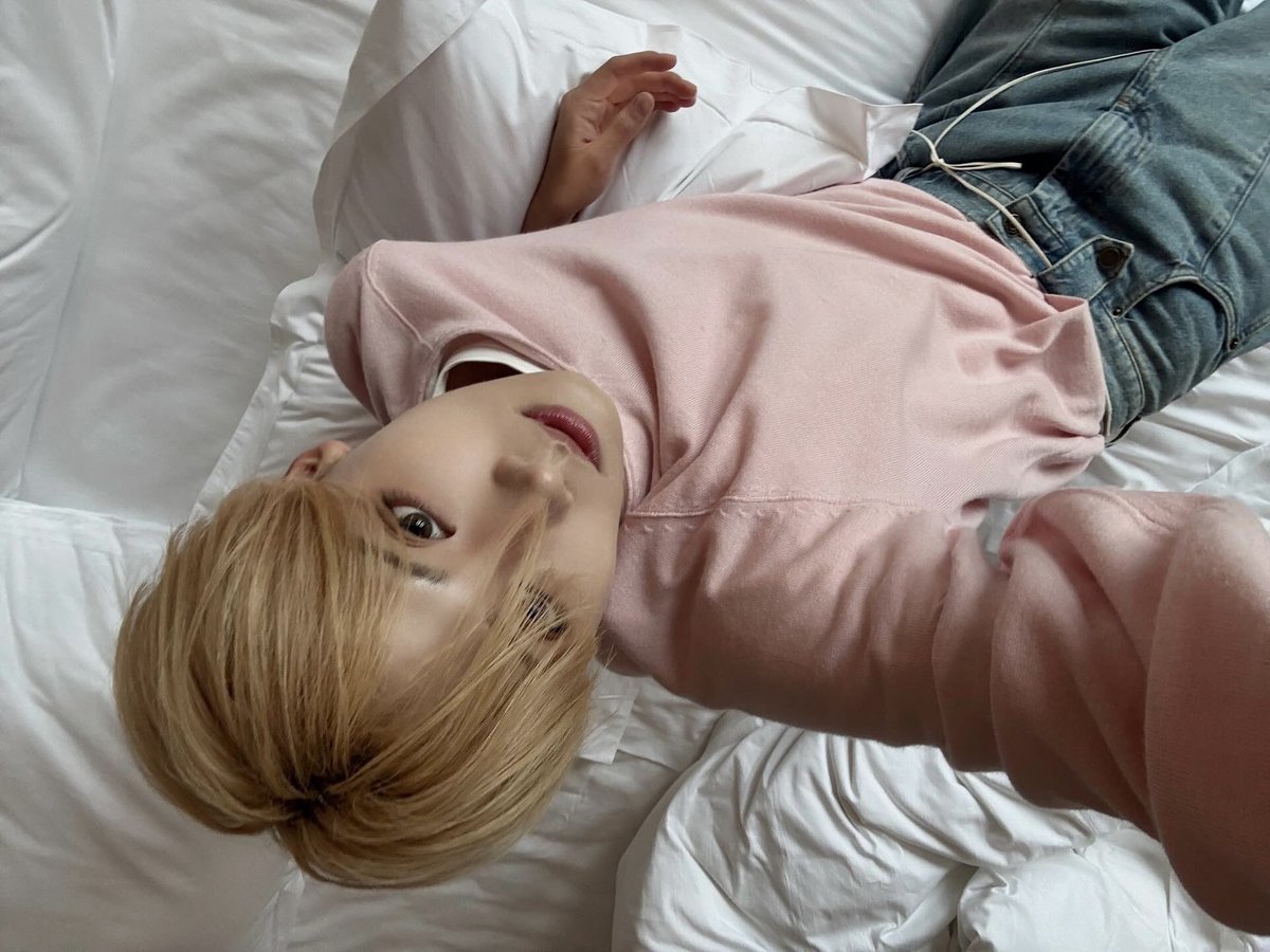 flawjns's tweet photo. ‼️ETKINLIK‼️

tag atana hangi sangwon bed selca olduğunu soyluyorum🫰muhim.

#7_Stars_One_Galaxy 
#Justice_For_ENHYPEN_7 https://t.co/IoOwAUCDv2