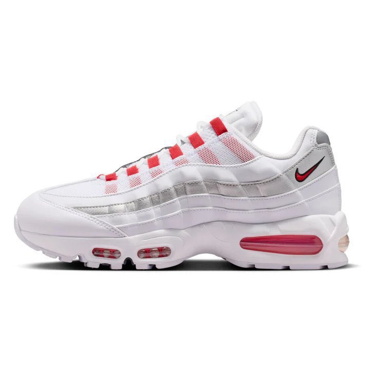 SNKR_TWITR tweet media