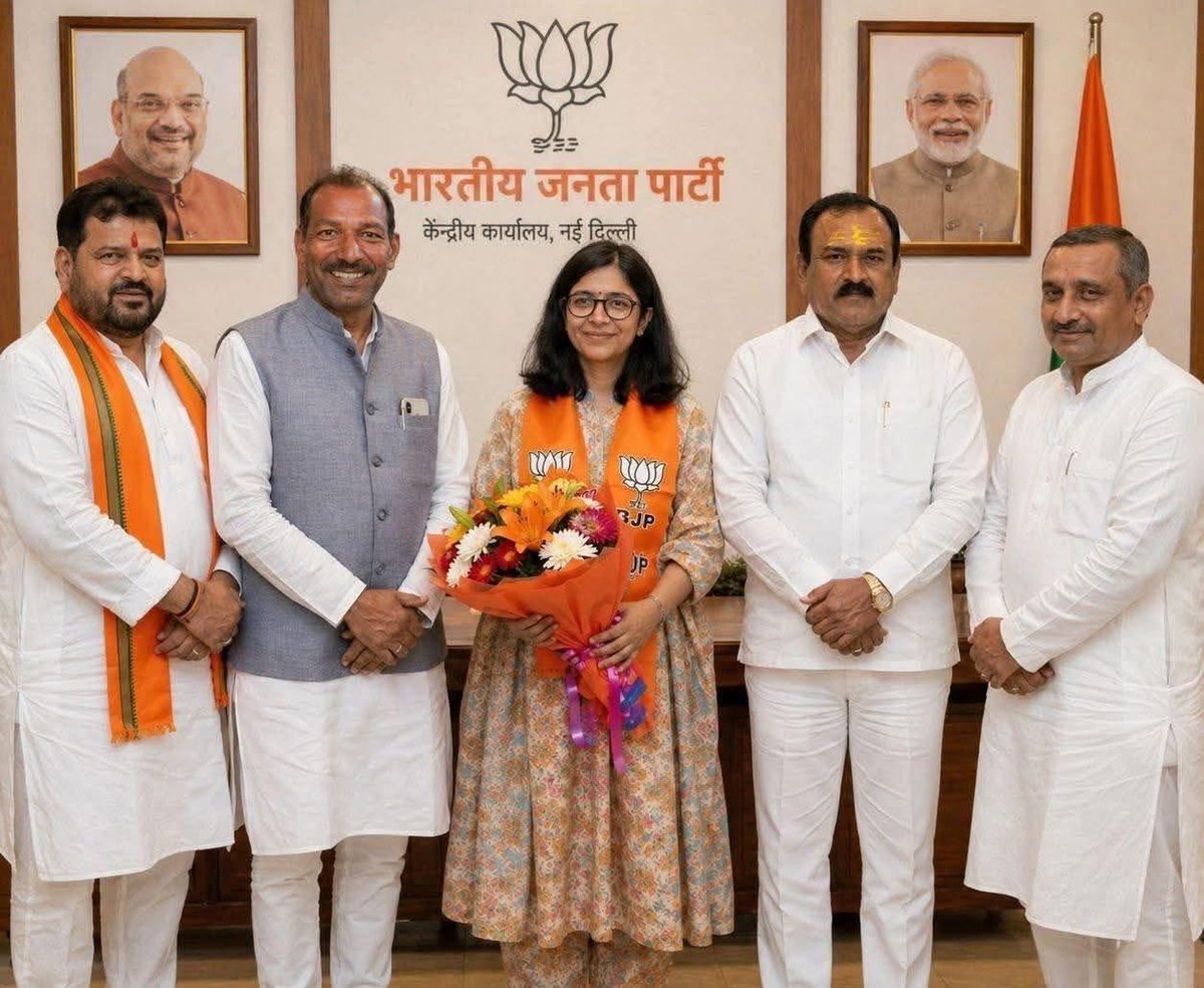 Swati Maliwal received a grand welcome from the BJParty’s highly respected leaders. 😃
