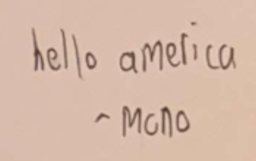 h4ted_by_life's tweet image. botaram minha assinatura no anuário dessa escola americana entao eu tecnicamente estou lá e agora estou assombrando essa pobre turma americana de ensino médio #lifegoals