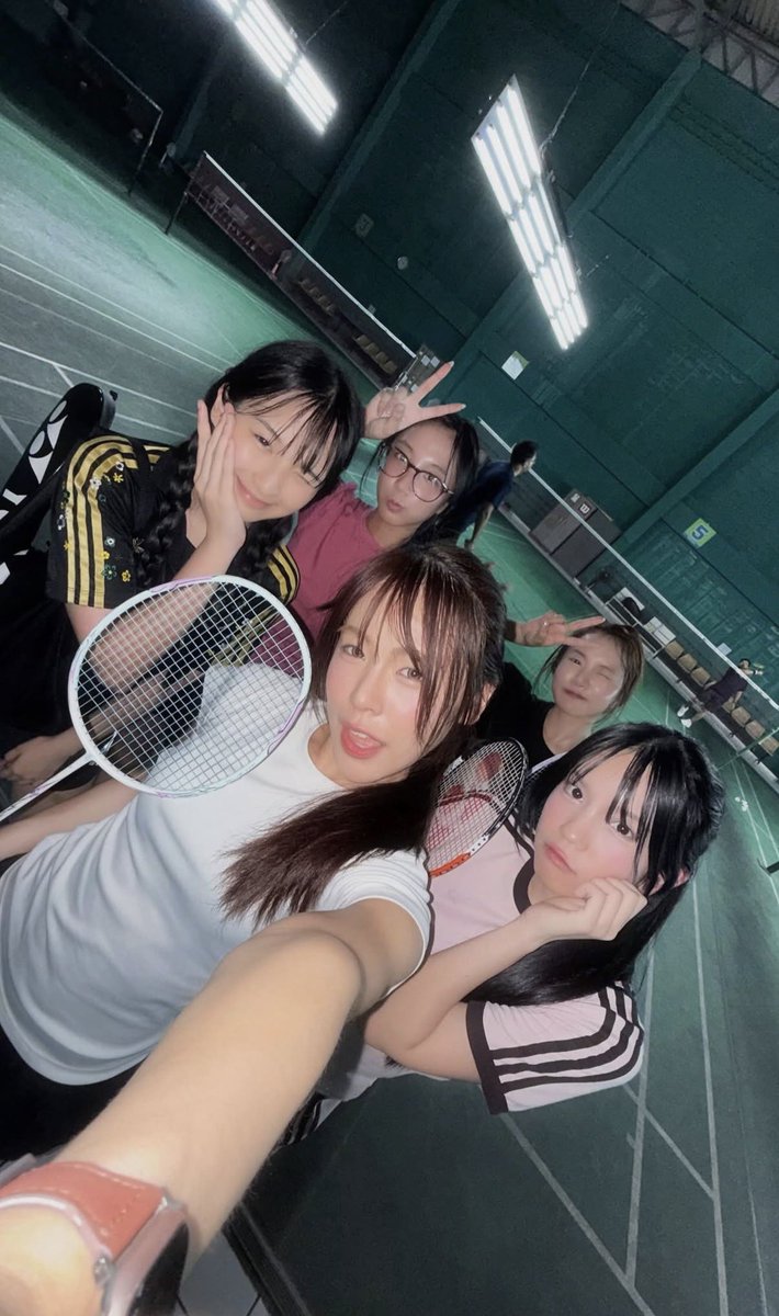 bnk48_relaxtime tweet media