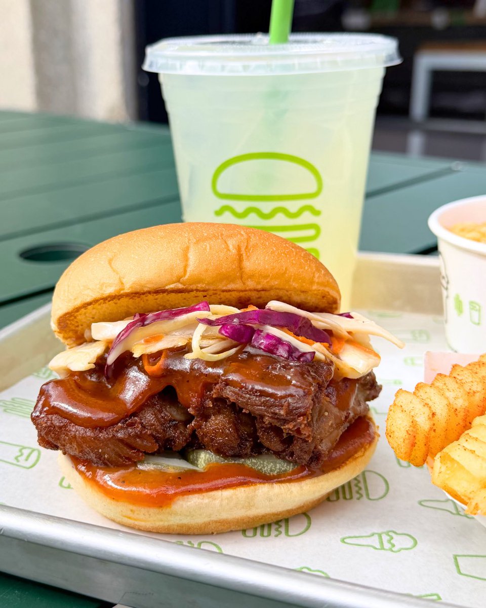 SHAKE SHACK tweet media