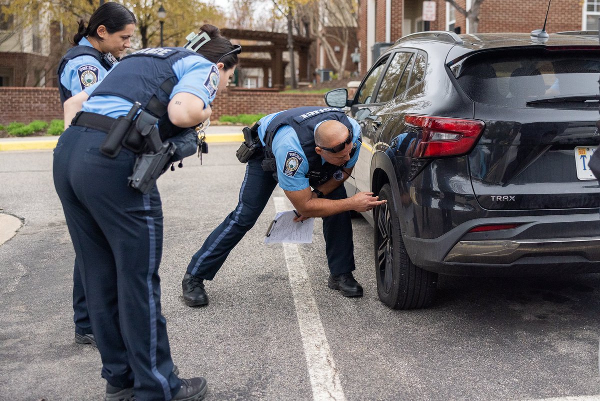 PWCPolice's tweet image. Motor vehicle theft is down 16% in Prince William County— but that’s no reason to ease up on security.  Circle your cars before climbing in and keep an eye out for vehicle tampering before pulling away. #SafetyFirst
