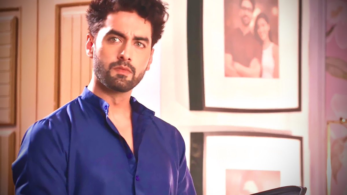 TaaronKiRoshni's tweet image. Rohit looked damn handsome in this night suit🥵❤️🔥

#yrkkh #yrkkh4 #ArmaanPoddar #RohitPurohit @ROHITPUROHIT00