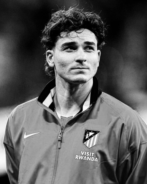 <a href="/gastonedul/">Gastón Edul</a> 🚨 Falleció Julián Álvarez