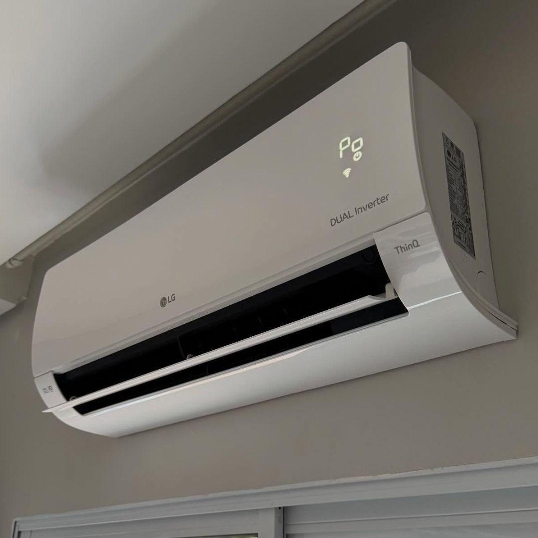 ofertas_Radar77's tweet image. 📣 OFERTA SHOPEE

Ar Condicionado Split LG DUAL Inverter AI Voice 12000 BTUs Frio 220V S3-Q12JA31L

Resgate o Cupom de R$120 OFF 🎟 (exclusivo para o Ar Condicionado): s.shopee.com.br/6VKL4D2oJV

R$ 1.891 no Pix ou R$ 2.065 em 12x
s.shopee.com.br/8fOpeAj0MB

#anuncio #desconto #oferta