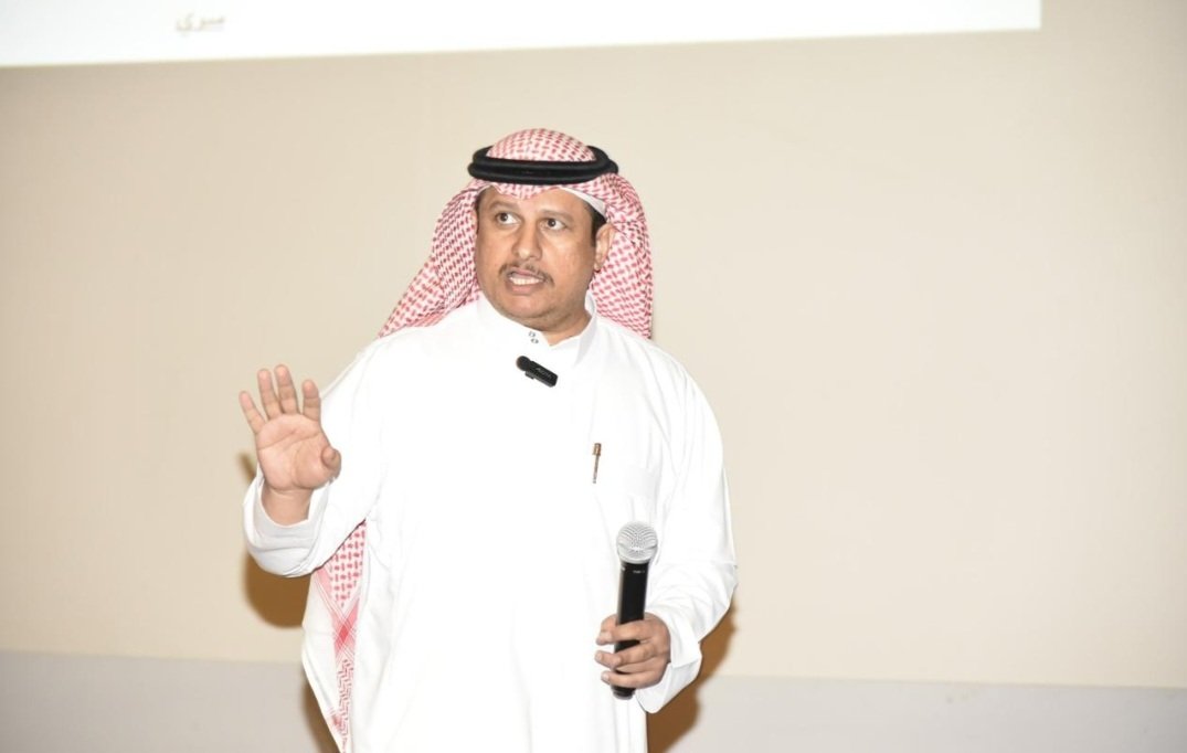algrshy_Rabea's tweet photo. حين يُذكر الوفاء تُذكر مواقف الرجال 
اللواء/حسن الدرباس "أبو سلطان" والقائد العقيد /تركي المقبل "أبو سعود" لم يكونا مجرد قادة بل كانا عنوانًا للشجاعة والتضحية في أصعب المراحل
مواقفهما في جبهات الجوف ستبقى شاهدة،ذ وتضحياتهما محفورة في ذاكرة كل من عرف ميادين العزة والكرامة https://t.co/8Svl1sqPDe