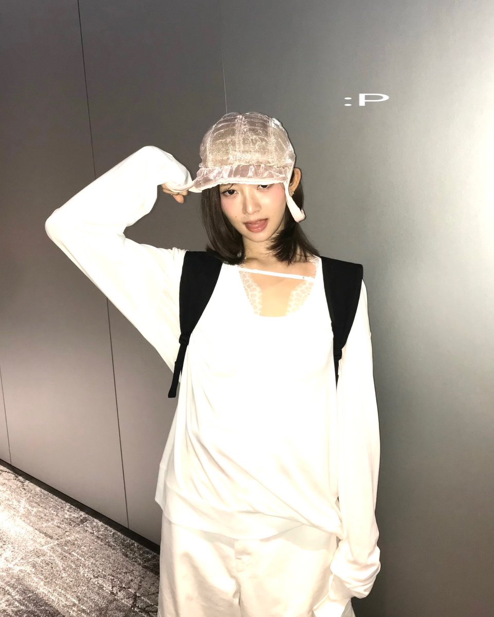 𐙚🍓, ¹²ᵇ chika. tweet media